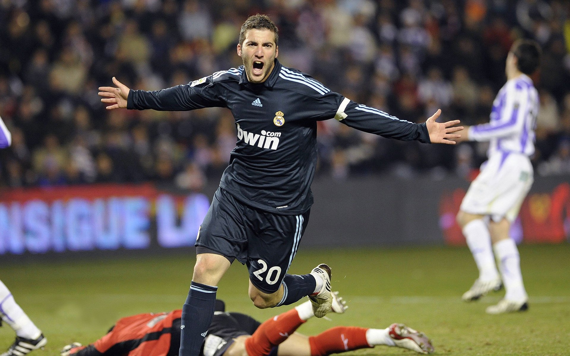 特斯·冯·迪克：全面的技术和高球商，让他成为南非队的攻防转换者